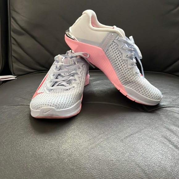Nike Shoes - NIKE WOMEN'S METCON 6